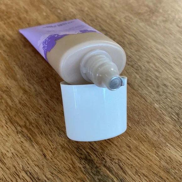 tarte maracuja tinted hydrator - Picture 4 of 5